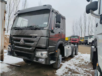 Tegljač SINOTRUK HOWO