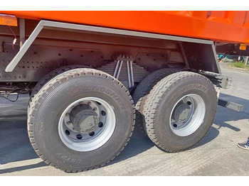 Istovarivač za prevoz glomaznih materijala novi SINOTRUK Sinotruk Howo 336 6X4 Tipper for Sale in Ghana: slika 3 Istovarivač za prevoz glomaznih materijala novi SINOTRUK Sinotruk Howo 336 6X4 Tipper for Sale in Ghana: slika 3