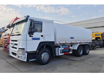 Kamion cisterna SINOTRUK