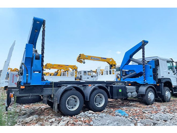 Kamion za prevoz kontejnera/ Kamion sa promenjivim sandukom