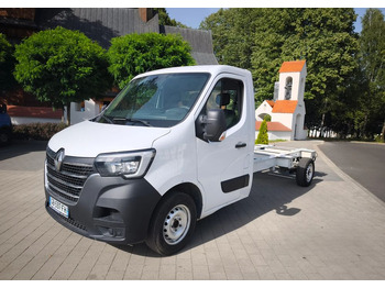Kamion sa golom šasijom i zatvorenom kabinom RENAULT Master 2.3