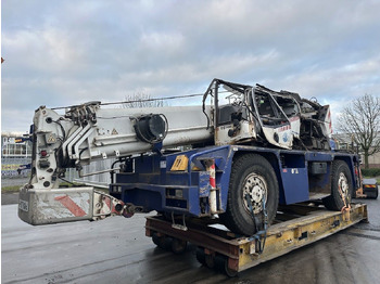 Pokretni kran TEREX