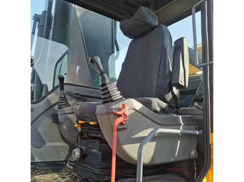 Bager guseničar 2023 Volvo EC360: slika 3