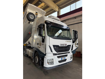 Tegljač IVECO