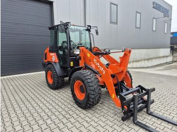 Utovarivač točkaš KUBOTA R090