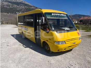 Školski autobus IVECO
