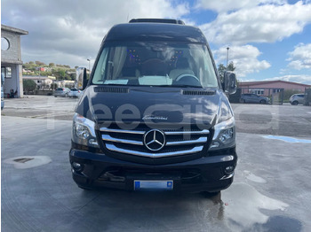 Minibus, Putnički kombi Mercedes-Benz Sprinter: slika 2