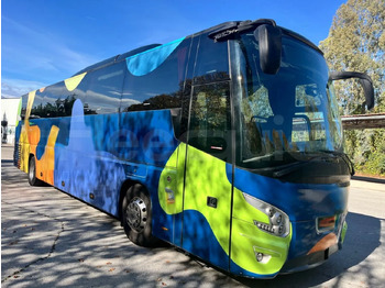 Turistički autobus