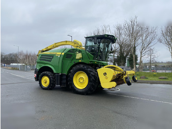 Kombajn za stočnu hranu JOHN DEERE 8600