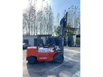 HELI k50 used diesel forklift Customizable mast clamps HELI k50 used diesel forklift Customizable mast clamps: slika 2