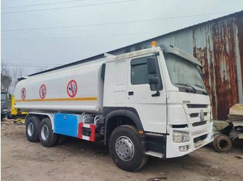 Kamion cisterna SINOTRUK HOWO
