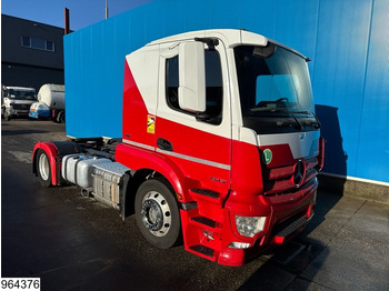 Tegljač Mercedes-Benz Actros 1843 EURO 6, Hydrauliek, Retarder, LOHR: slika 3 Tegljač Mercedes-Benz Actros 1843 EURO 6, Hydrauliek, Retarder, LOHR: slika 3