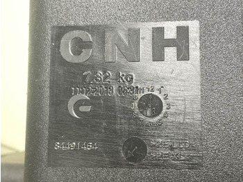 Ram/ Šasija za Građevinska mašina New Holland W110C-CNH 84491464-Fuel tank/Kraftstofftank: slika 5 Ram/ Šasija za Građevinska mašina New Holland W110C-CNH 84491464-Fuel tank/Kraftstofftank: slika 5