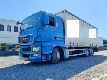 Kamion sa ceradom MAN TGS 26.400