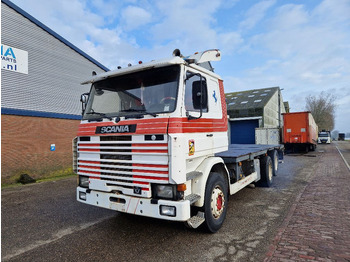 Kamion sa tovarnim sandukom SCANIA R142