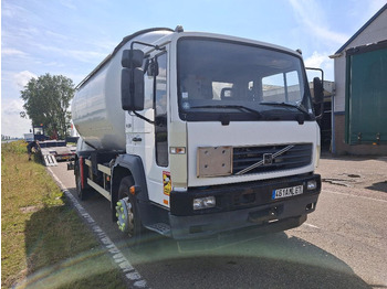 Kamion cisterna Volvo FL 250 GAS / LPG: slika 2