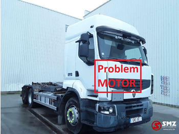 Kamion sa golom šasijom i zatvorenom kabinom RENAULT Premium 450