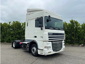 Tegljač DAF XF 105