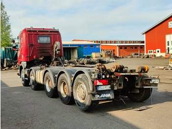Kamion sa golom šasijom i zatvorenom kabinom DAMAGED Scania R 730: slika 3