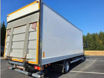 Kamion sa zatvorenim sandukom Volvo FL 240: slika 4