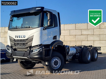Kamion sa golom šasijom i zatvorenom kabinom IVECO T-WAY