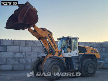 Utovarivač točkaš Liebherr L580: slika 2