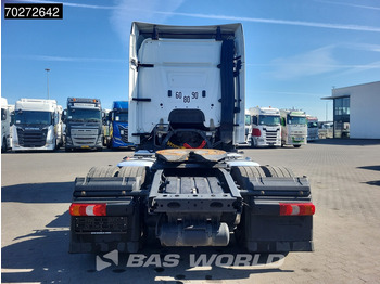 Tegljač Mercedes-Benz Actros 1848 4X2 StreamSpace 2x Tanks: slika 3