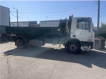 Kamion sa hidrauličnom kukom DAF CF 75