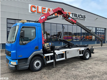 Kamion sa hidrauličnom kukom DAF LF 45 180