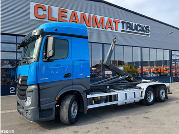 Kamion sa hidrauličnom kukom MERCEDES-BENZ Actros 2545