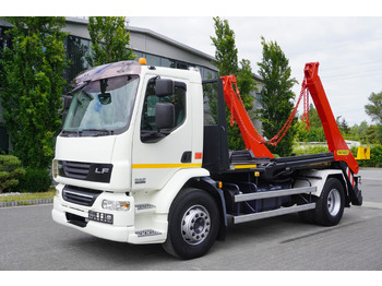 Kamion za utovaranje kontejnera DAF LF 55 220
