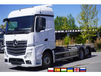 Kamion za prevoz kontejnera/ Kamion sa promenjivim sandukom MERCEDES-BENZ Actros 2545
