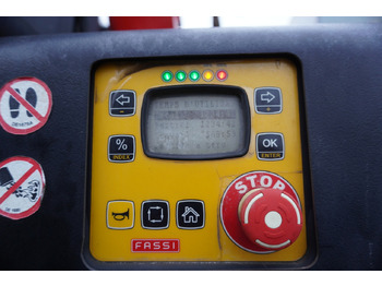 Kamion sa dizalicom RENAULT RENAULT C280 DTI 8 / FASSI crane 5.6 T / 560 MTH / range 8 m / Flatbed 15 EPAL: slika 3 Kamion sa dizalicom RENAULT RENAULT C280 DTI 8 / FASSI crane 5.6 T / 560 MTH / range 8 m / Flatbed 15 EPAL: slika 3