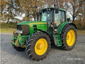 Traktor JOHN DEERE 2000 Series