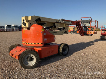 Zglobna platforma JLG E450AJ