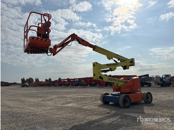 Zglobna platforma JLG E450AJ