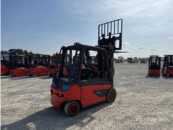 Električni viljuškar 2014 Linde E30L-01 3000 kg Electric Forklift: slika 3