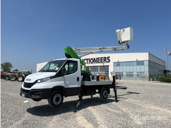 Vazdušna platforma montirana na kamion IVECO Daily