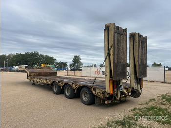 Niska poluprikolica za prevoz 2004 Castera 3SS34T Tri/A Semi-Remorque Porte-Engin ... Lowboy Trailer: slika 3
