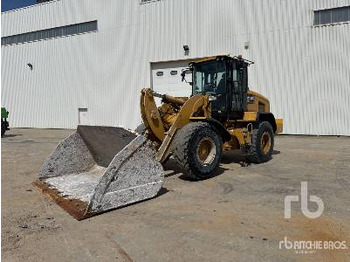 Utovarivač točkaš CATERPILLAR 938K