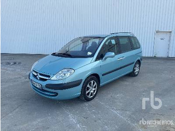 Automobil CITROËN