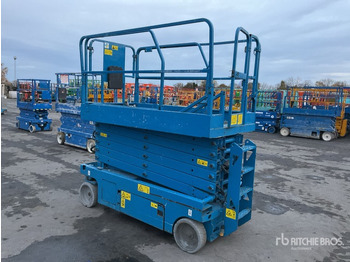 Lift u obliku makaza 2015 Genie GS4047 Electric Scissor Lift: slika 3 Lift u obliku makaza 2015 Genie GS4047 Electric Scissor Lift: slika 3