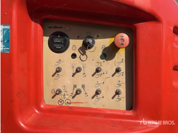 Zglobna platforma 2016 Skyjack SJ51AJ 4WD Diesel Articulating Boom Lift: slika 5