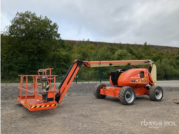 Zglobna platforma JLG 600AJ