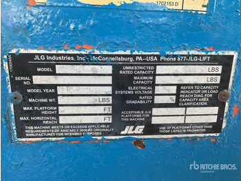 Zglobna platforma JLG