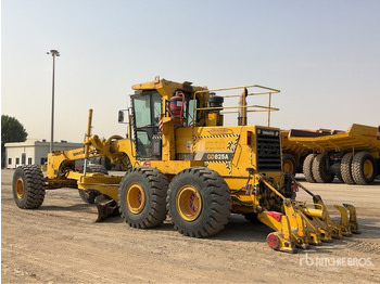Grejder 2011 Komatsu GD825A-2: slika 3