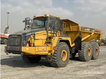 Zglobni kiper KOMATSU HM400