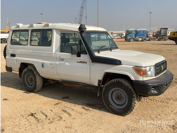 SUVSUV TOYOTA Land Cruiser