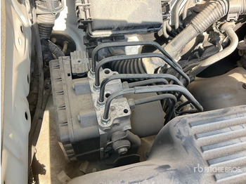 SUVSUV 2018 Toyota Prado TX 150L 4x4 SUV: slika 4