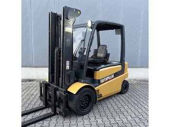 Električni viljuškar CATERPILLAR EP